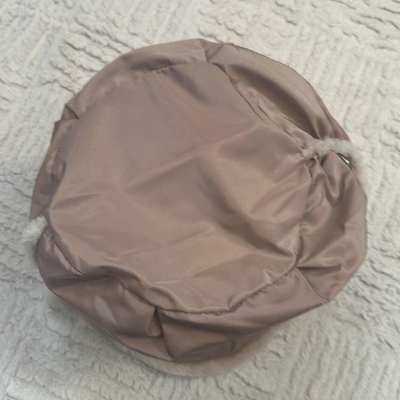 Ugg Australia bucket hat, polyester with real dyed shearling sheepskin trim, O/S - Picture 16 of 16